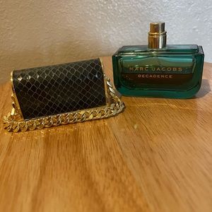 Marc Jacobs Decadence perfume